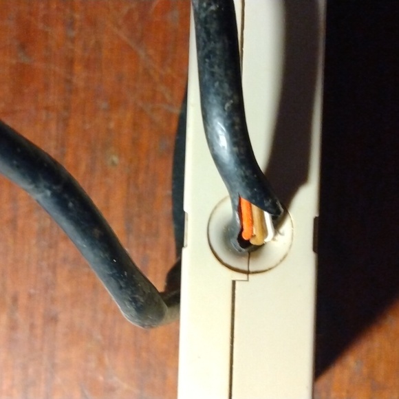 NES controller - Picture 2 of 2